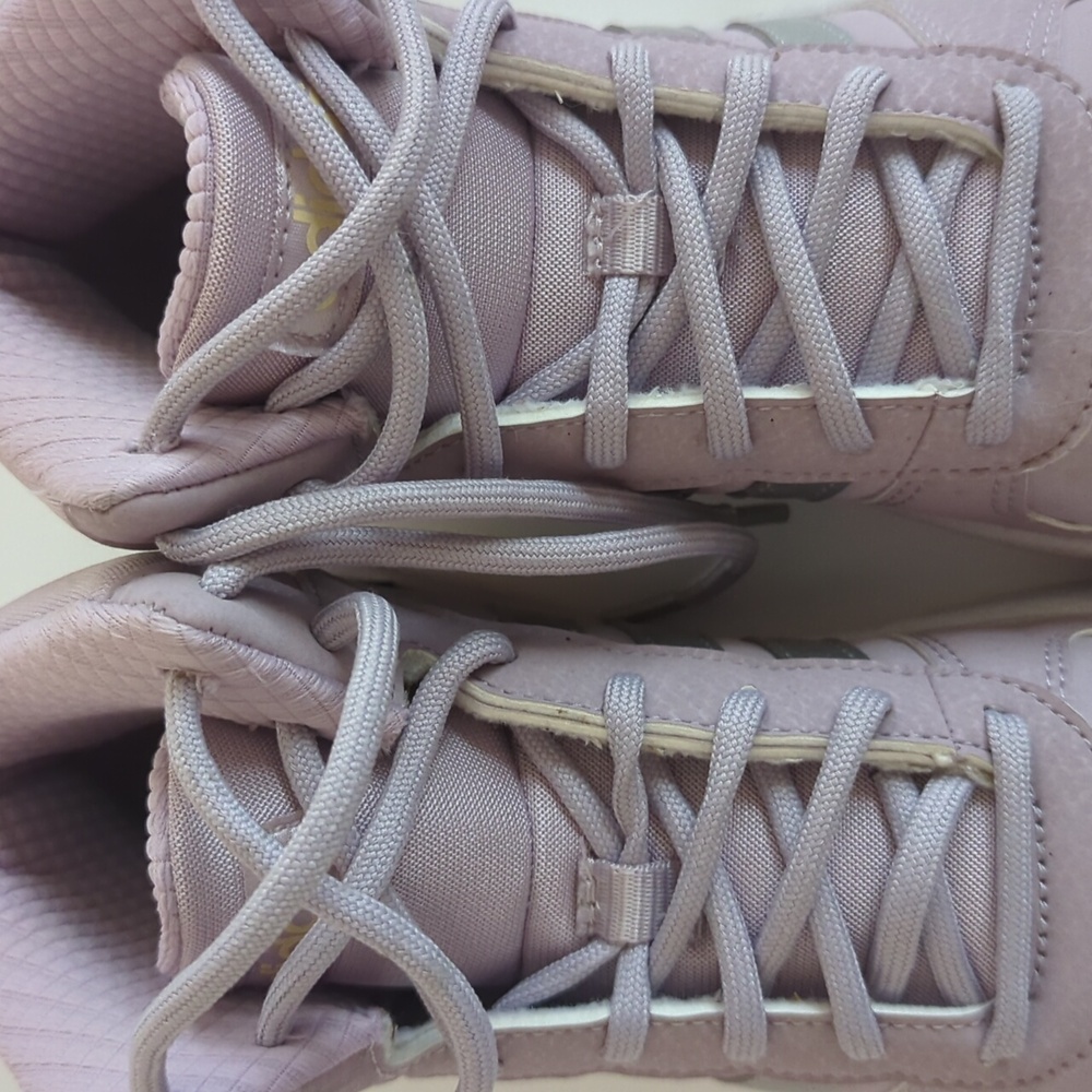 Adidas High Tops Kids Size 3 - Picture 4 of 10